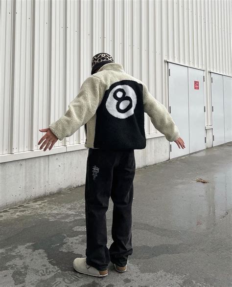 stussy 8 ball fleece goat.